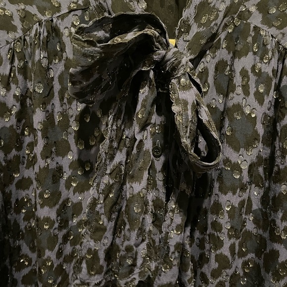 KATE SPADE WILD ONES NAVY LEOPARD CLIP DOT BOW BLOUSE SIZE XL GENTLY WORN - Picture 4 of 12